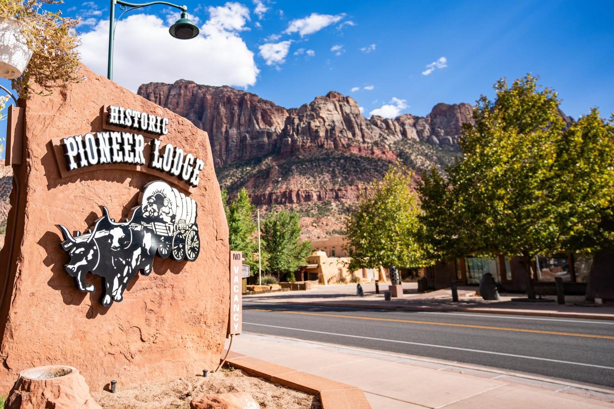 Pioneer Lodge Zion National Park-Springdale Exterior foto